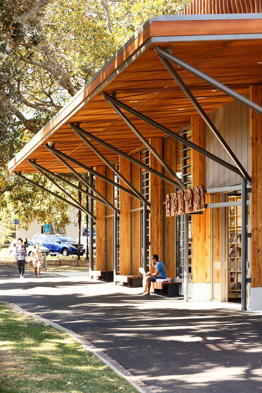 Te Pātaka Kōrero o Te Hau Kapua
Devonport Library